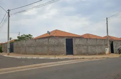 Casa com 2 quartos à venda na rua francisco carvalhal albaran, residencial jardim pevi, penápolis, 65 m2 por r$ 165.000