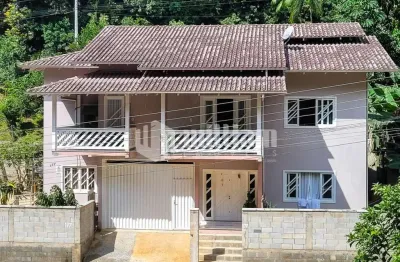 Casa com 4 quartos à venda no azambuja, brusque , 240 m2 por r$ 1.199.000