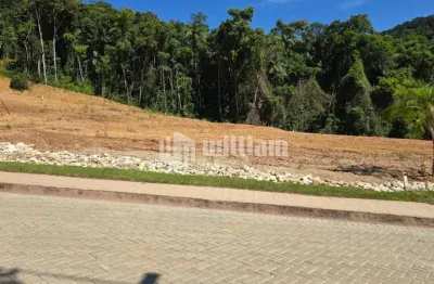 Terreno à venda no Bateas, Brusque 