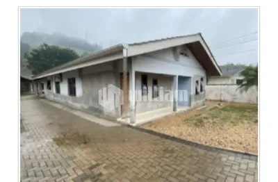 Casa com 3 quartos à venda no tomaz coelho, brusque , 237 m2 por r$ 1.180.000