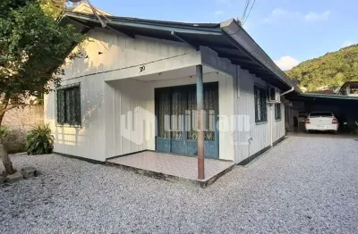 Casa com 3 quartos à venda no azambuja, brusque , 105 m2 por r$ 320.000