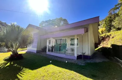 Casa com 4 quartos à venda no são pedro, brusque , 200 m2 por r$ 899.000