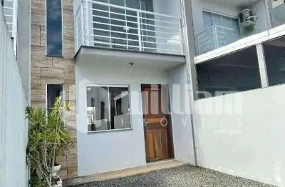 Casa em condomínio fechado com 2 quartos à venda no limoeiro, brusque  por r$ 349.900