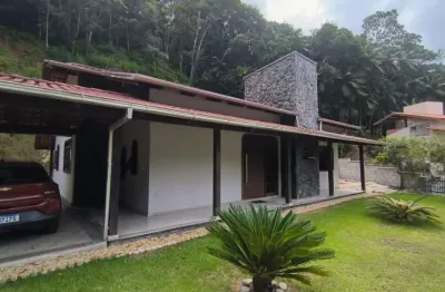 Casa com 3 quartos à venda no Azambuja, Brusque , 200 m2 por R$ 1.100.000