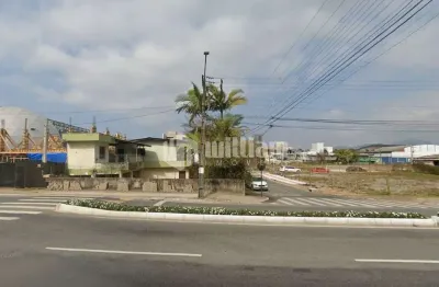 Terreno à venda no Estados, Balneário Camboriú  por R$ 2.200.000