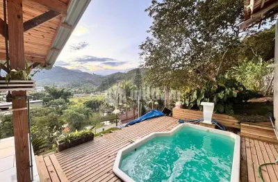 Chácara / sítio com 3 quartos à venda em Planície Alta, Guabiruba  por R$ 950.000