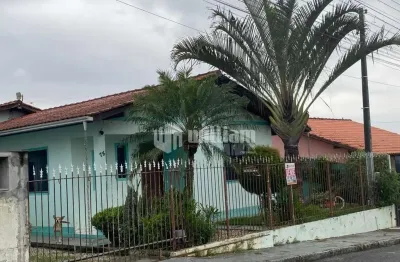 Casa com 4 quartos à venda no Limoeiro, Brusque , 220 m2 por R$ 750.000