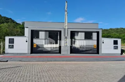 Casa com 2 quartos à venda no Limeira Baixa, Brusque , 72 m2 por R$ 440.000
