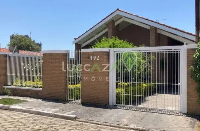 Casa à venda em jacareí-sp no jardim siesta: 3 quartos, 1 suíte, 3 salas, 4 banheiros, 2 vagas de garagem, 266m².