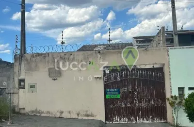 Imperdível: Casa à venda em Jacareí-SP, Jardim Sant'anna do Pedregulho! 2 quartos, 1 suíte, 1 sala, 4 vagas, 114,57 m².