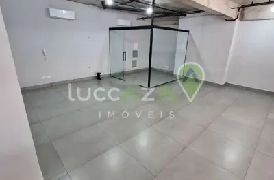 Sala comercial de 57m² com 1 vaga de garagem no centro de jacareí-sp - locação em condomínio