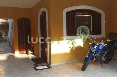 Imperdível oportunidade de adquirir casa com 04 quartos, 1 suíte e 2 vagas de garagem no jardim santa marina, jacareí-sp!