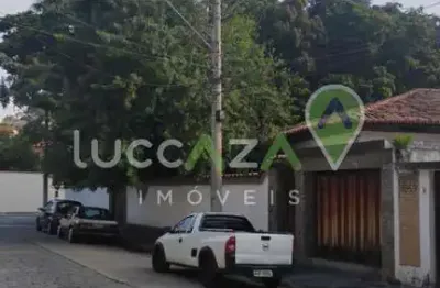 Imperdível Casa Comercial à Venda em Jacareí-SP, Bairro Centro! 6 Quartos, 3 Salas, 3 Banheiros, 5 Vagas de Garagem, 400m²!