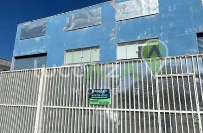 Galpão comercial à venda em jacareí-sp: 2 salas, 2 banheiros, 4 vagas de garagem, 199m² na cidade jardim!