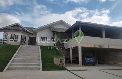 Imóvel de luxo em condomínio exclusivo: Casa 4 quartos, 2 suítes em Jacareí-SP, Bandeira Branca - 300m², 8 vagas.