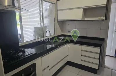 Impecável casa em condomínio à venda em Jacareí-SP, Loteamento Villa Branca: 3 quartos, 1 suíte, 2 salas, 3 banheiros, 3 vagas, 100m².