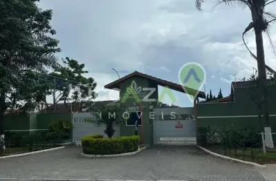 Casa em Condomínio de Luxo na Cidade Salvador, Jacareí-SP: 3 Quartos, 1 Suíte, 2 Salas, 2 Vagas de Garagem - 90m²