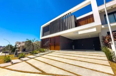 Casa à venda no condomínio maria dulce em indaiatuba com 5 suítes e com planejados em todos ambientes ! melhor localização da cidade !