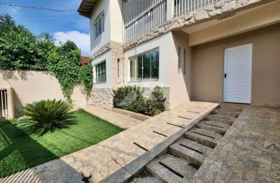 Casa com 4 quartos para alugar na Rua Guadalajara, Guanabara, Londrina