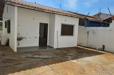 Ótima  aluga-se – casa no residencial despraiado -cuiaba-mt