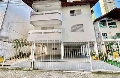 Apartamento 3 dorms (1 suíte) no centro de balneário camboriú - 3 vagas