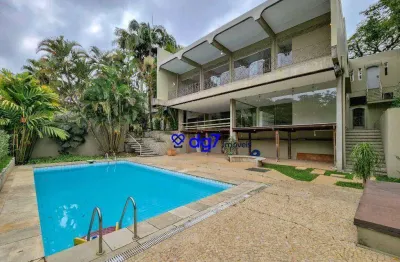 Mansão exclusiva em rua fechada – conforto, privacidade e sofisticação no morumbi!