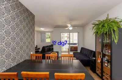 Apartamento com móveis planejados e varanda fechada, pronto pra morar!