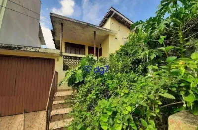 Casa para reforma total ou para demolir e construir sobrados novos, terreno com 250 m²!