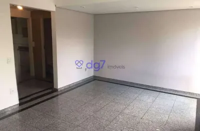 Casa em condomínio na Cidade São Francisco: 3 dormitórios e 2 vagas, 160 m²!