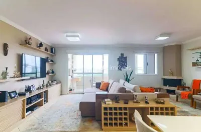 Apartamento na Cidade São Francisco, com 3 dormitórios e 3 vagas, 135 m²!