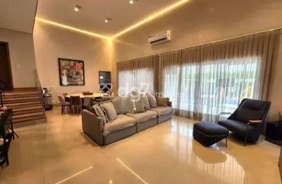 Casa moderna à venda no Condomínio Alphaville Granja Viana!