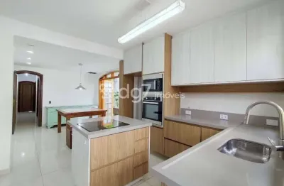 Lindo sobrado no Jardim Bonfiglioli - Totalmente reformado!