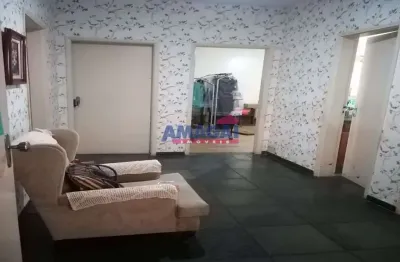 Casa comercial à venda no jardim pereira do amparo, jacareí  por r$ 2.399.000