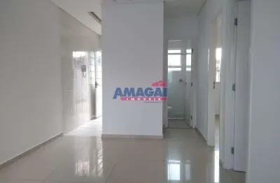 Casa em condomínio fechado com 2 quartos para alugar no jardim marcondes, jacareí  por r$ 2.190