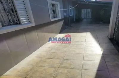 Casa com 3 quartos à venda no jardim torrão de ouro, são josé dos campos  por r$ 403.000