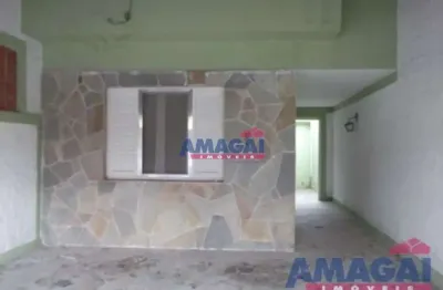 Casa com 2 quartos à venda no jardim paraíba, jacareí  por r$ 290.000