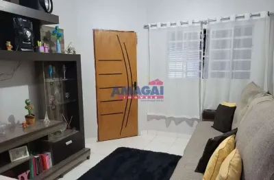Casa com 3 quartos à venda no parque imperial, jacareí  por r$ 290.000