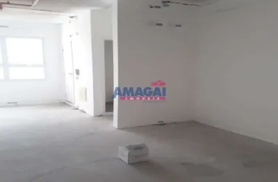 Sala comercial à venda no centro, jacareí  por r$ 220.000