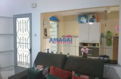 Casa com 2 quartos à venda no jardim emília, jacareí  por r$ 270.000