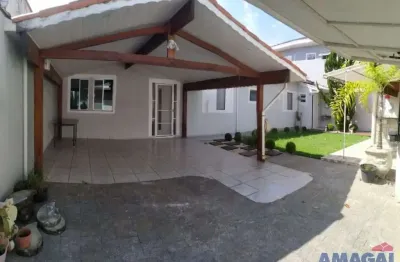 Casa com 3 quartos à venda no jardim siesta, jacareí  por r$ 650.000