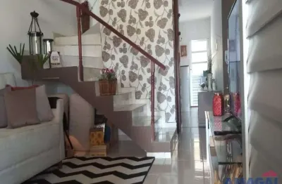 Casa em condomínio fechado com 2 quartos à venda no jardim maria amélia, jacareí  por r$ 300.000