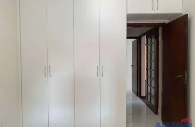 Casa com 3 quartos à venda na vila machado, jacareí  por r$ 410.000