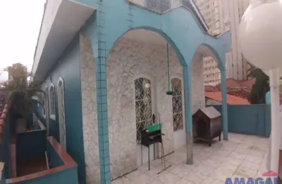 Casa com 2 quartos à venda no centro, jacareí  por r$ 598.000