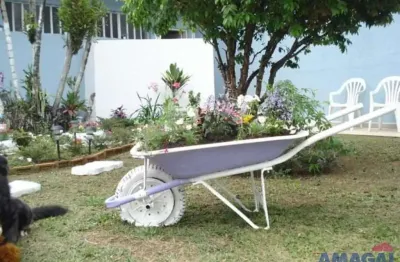 Casa com 4 quartos à venda no jardim siesta, jacareí  por r$ 860.000