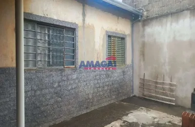 Casa com 3 quartos à venda no jardim paraíso, jacareí  por r$ 260.000