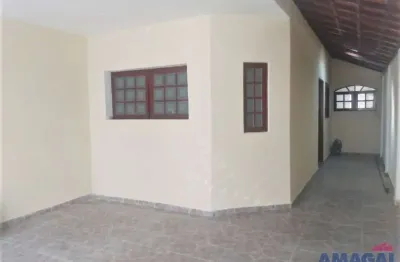 Casa com 3 quartos à venda na cidade salvador, jacareí  por r$ 350.000