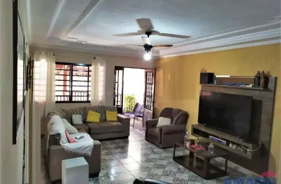 Casa com 3 quartos à venda no conjunto são benedito, jacareí  por r$ 340.000
