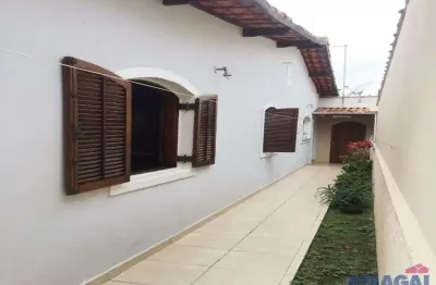 Casa com 3 quartos à venda no jardim bela vista, jacareí  por r$ 480.000