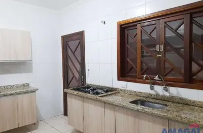 Casa com 3 quartos à venda no jardim terras de são joão, jacareí  por r$ 650.000