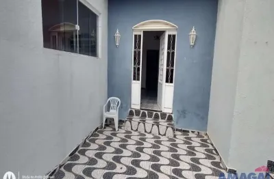 Casa com 3 quartos à venda no jardim paraíso, jacareí  por r$ 420.000